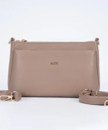 A shoulder bag for women that exudes an abundance of charm- beige